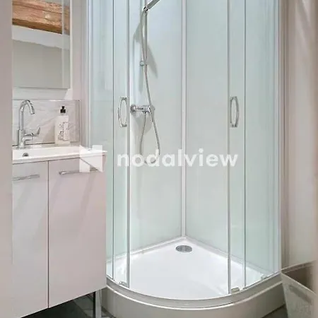 Aux Sources De Lesquire Maison 5 5 Salles De Bains , 11 Personnes Dom wakacyjny *