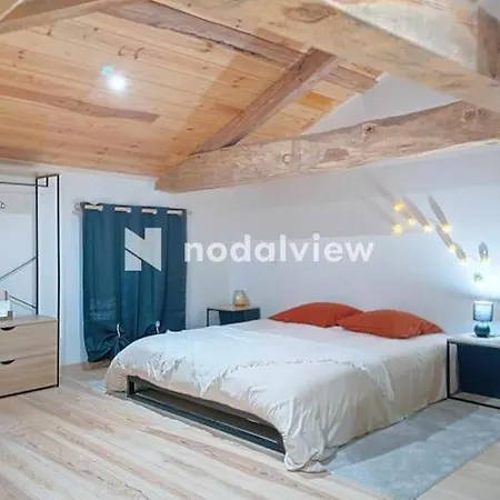 Holiday home Aux Sources De Lesquire Maison 5 5 Salles De Bains , 11 Personnes