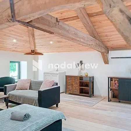 Aux Sources De Lesquire Maison 5 5 Salles De Bains , 11 Personnes Saugnacq-et-Muret