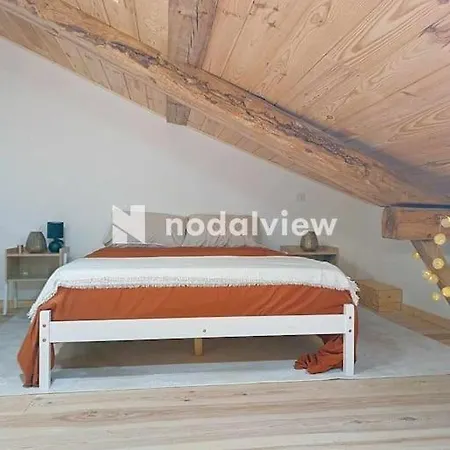 Aux Sources De Lesquire Maison 5 5 Salles De Bains , 11 Personnes Dom wakacyjny *